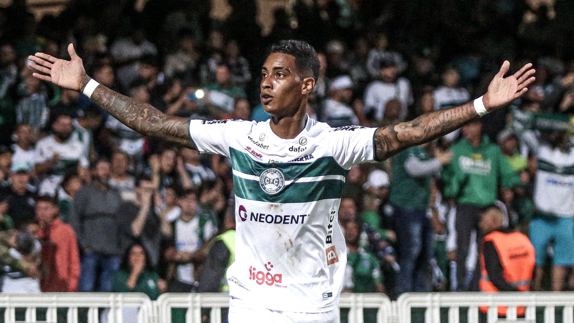 Torcedor Do Coritiba, Você Quer O Retorno De Alef Manga? | Coritiba | Ge