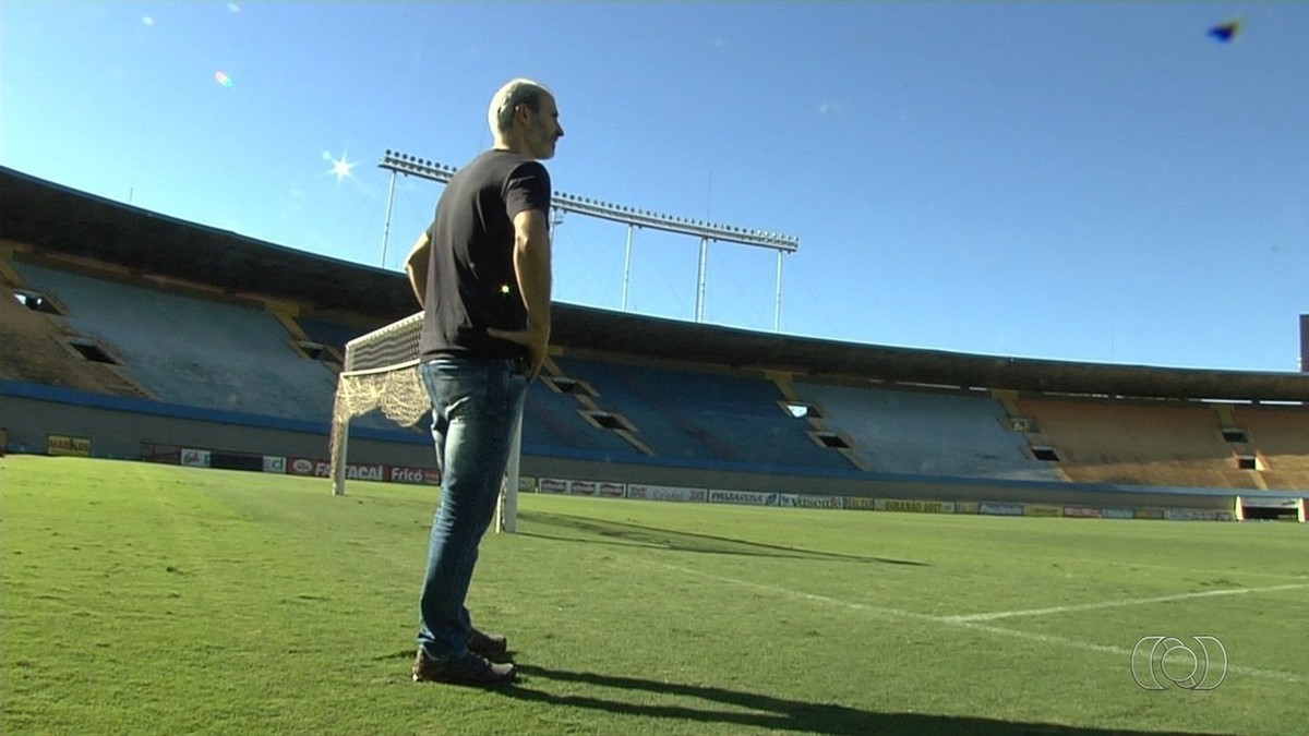 No Clima Do 5 A 3 Ex Zagueiro Recorda Gol Do Meio Campo E Pede Para