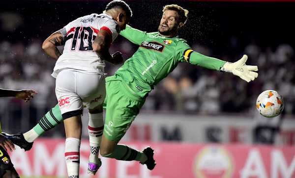 São Paulo enfrenta dificuldades na finalização em novo empate com Zubeldía