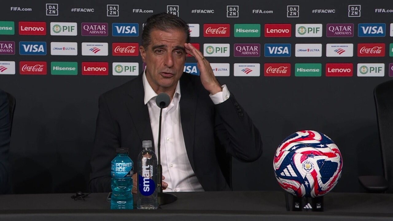 Paiva reconhece problemas defensivos em vitória do Botafogo e projeta PSG: 