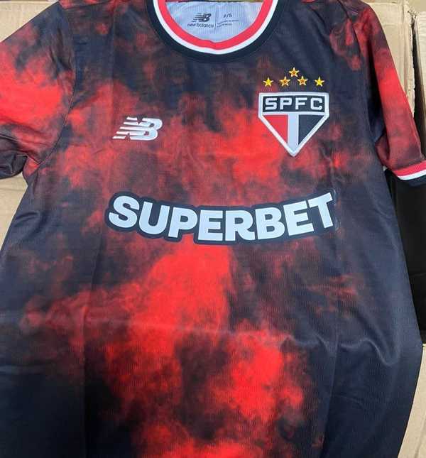 Vaza Imagem da Suposta Nova Terceira Camisa do São Paulo Futebol Clube