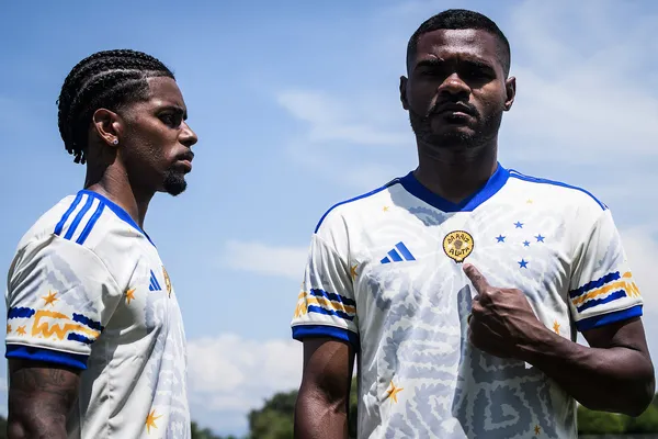 Cruzeiro lança camisa em homenagem ao mês da Consciência Negra; veja  imagens | cruzeiro | ge