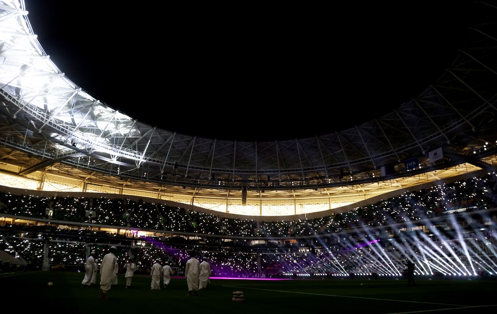 Catar instala gramado no palco da final de 2022 e projeta sexto estádio  concluído em outubro, Copa do Mundo