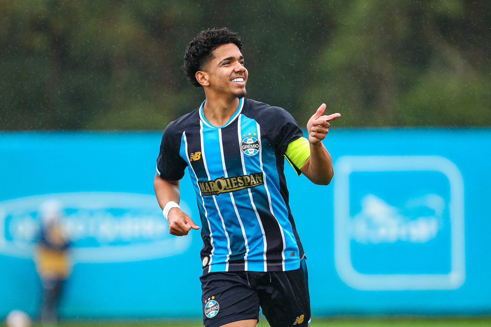 Renato amplia observação da base do Grêmio; veja jovens chamados para treinos