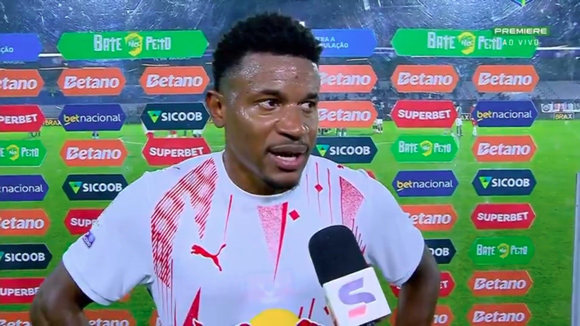 "Foi um jogo taticamente muito difícil", diz Eric Ramires após empate com Coritiba
