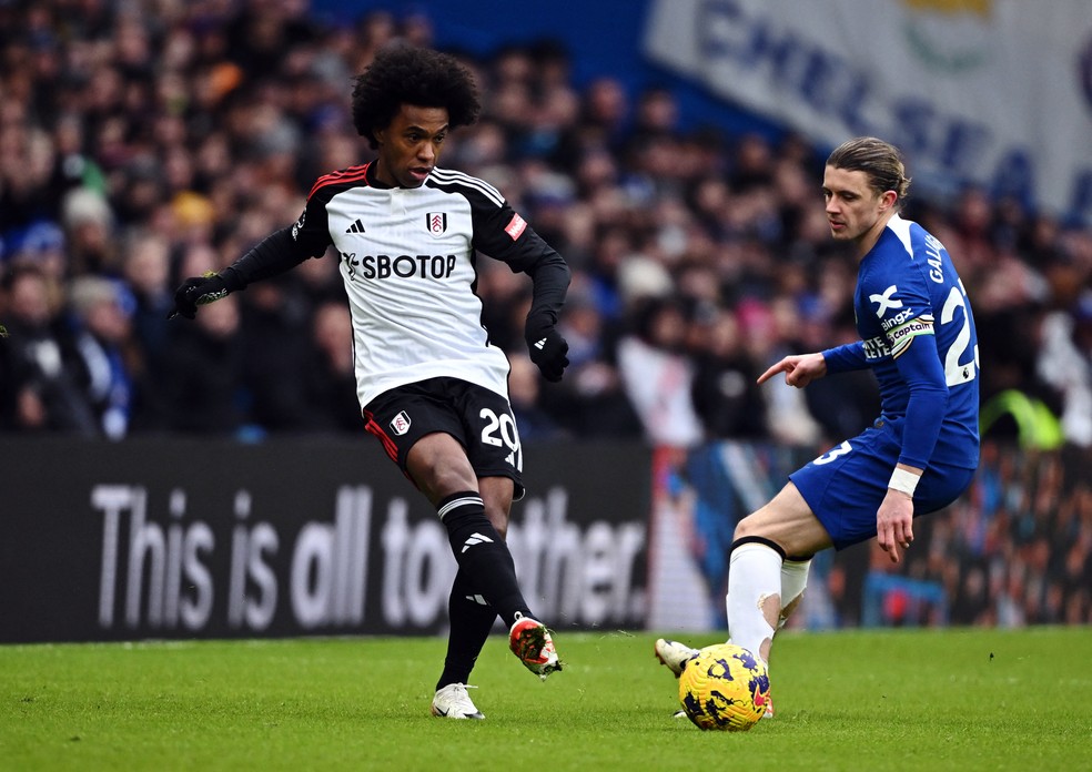 Willian em jogo do Fulham contra Chelsea pelo Campeonato Inglês — Foto: REUTERS/Dylan Martinez