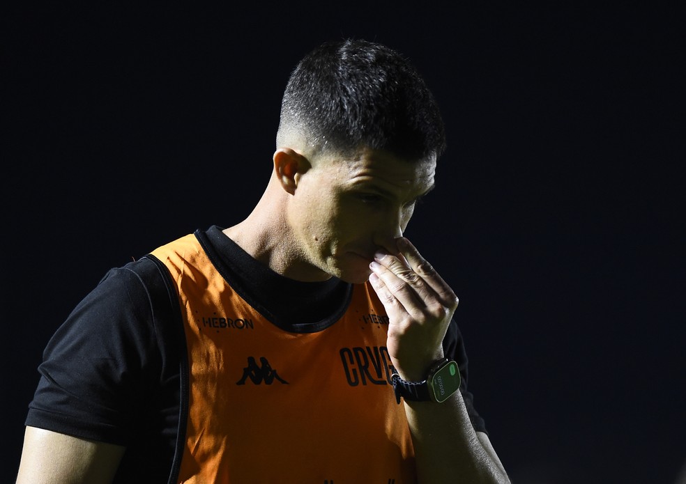 Maurício Barbieri deixa o Vasco após a 11ª rodada do Brasileirão — Foto: André Durão