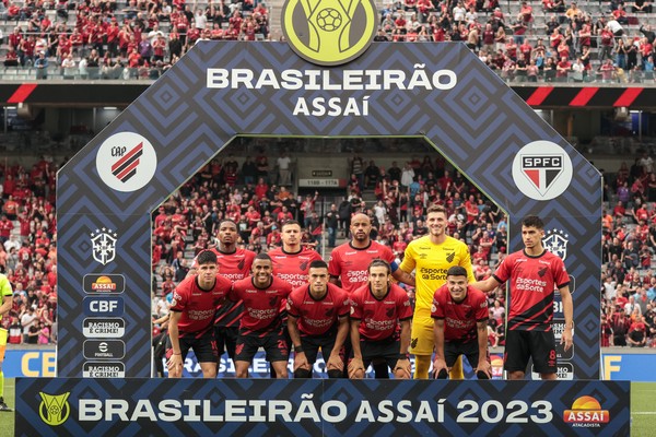 São Paulo empata com o Athletico-PR e segue sem vencer fora de casa no  Brasileirão