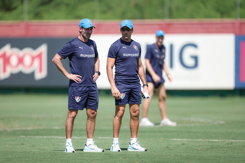 Fluminense retoma treinamentos com foco no Corinthians e ausências importantes