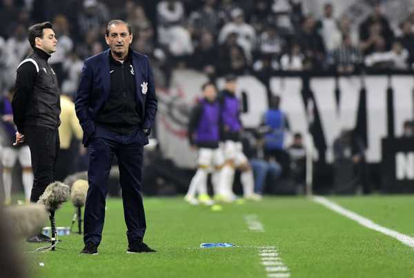 Corinthians demonstra capacidade de reação e oferece oportunidade para correções de Ramón Díaz