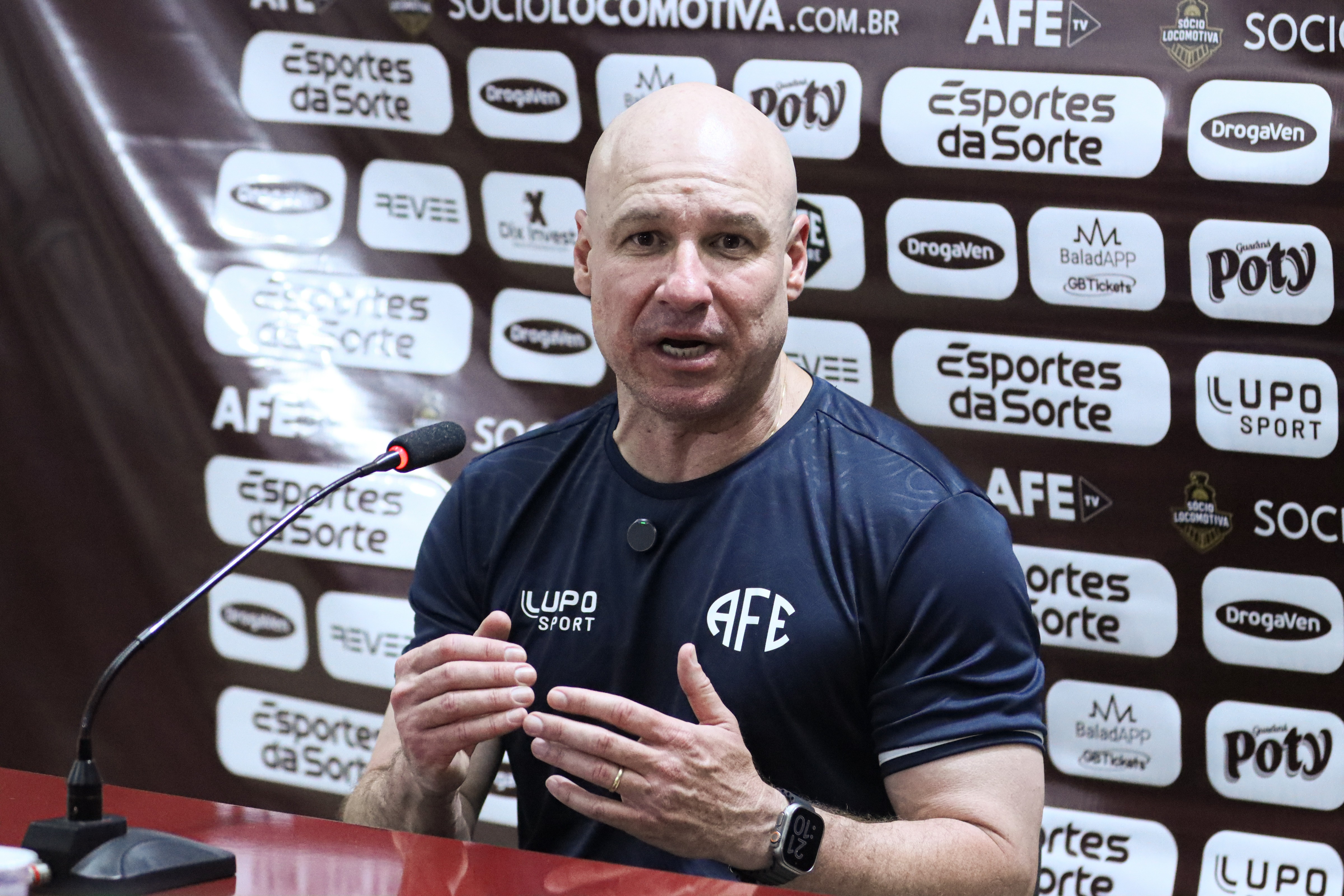 Corrêa admite jogo ruim da Ferroviária, mas confia em acesso: “Vencedor não se abala”