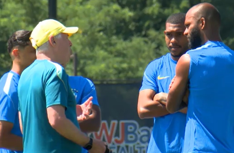 Seleção brasileira faz último treino antes de enfrentar Noruega