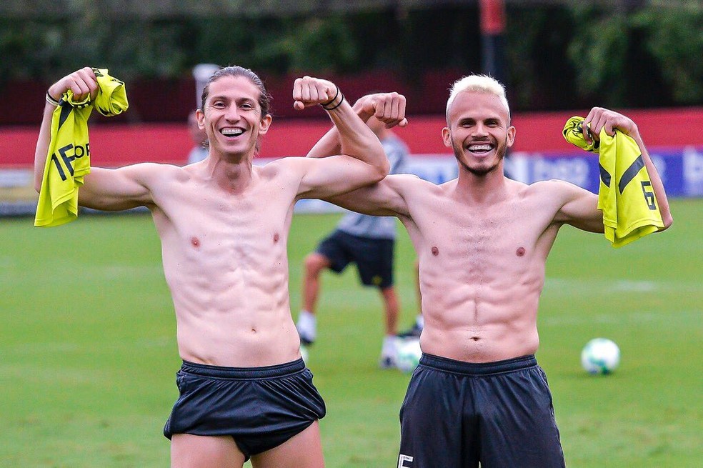 Filipe Luís e Renê em treino de 2019