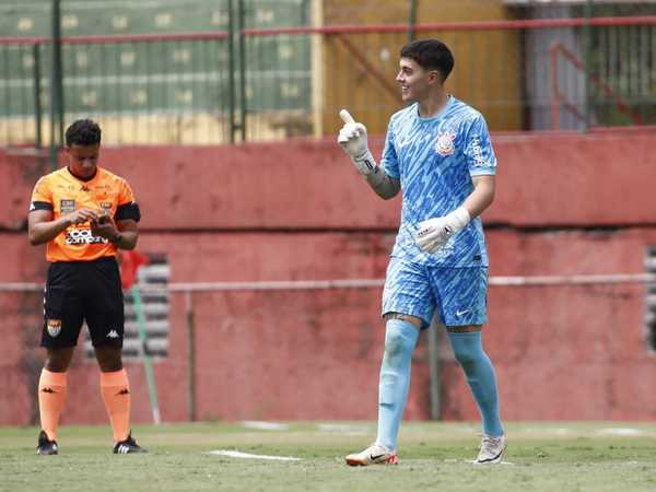 Corinthians avança nos pênaltis e encara São Paulo na semi do Paulista Sub-17.