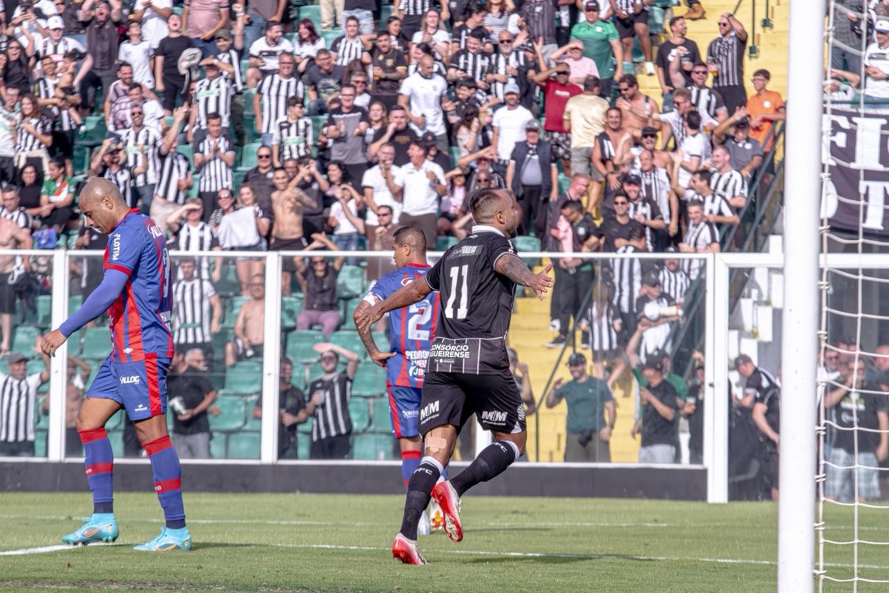 Figueirense vence Marcílio Dias pela Copa Santa Catarina | Ge