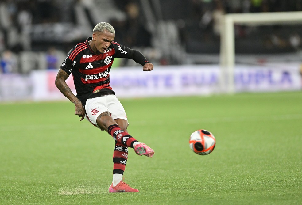 Wesley em Vasco x Flamengo — Foto: André Durão