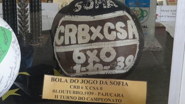 Bola do jogo da Sofia