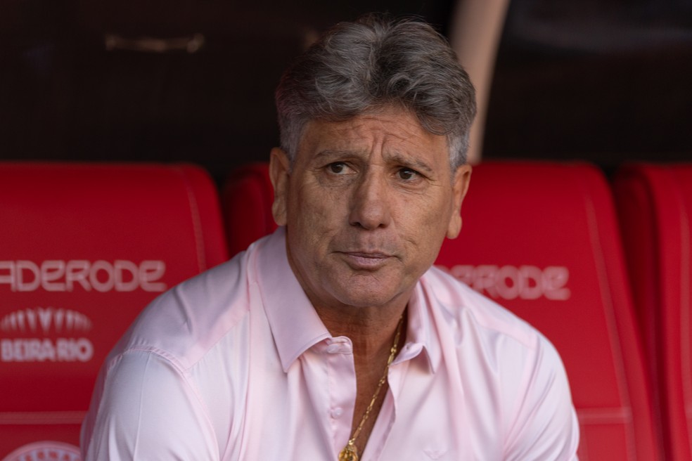 Renato, técnico do Grêmio, no Gre-Nal — Foto: Liamara Polli/AGIF