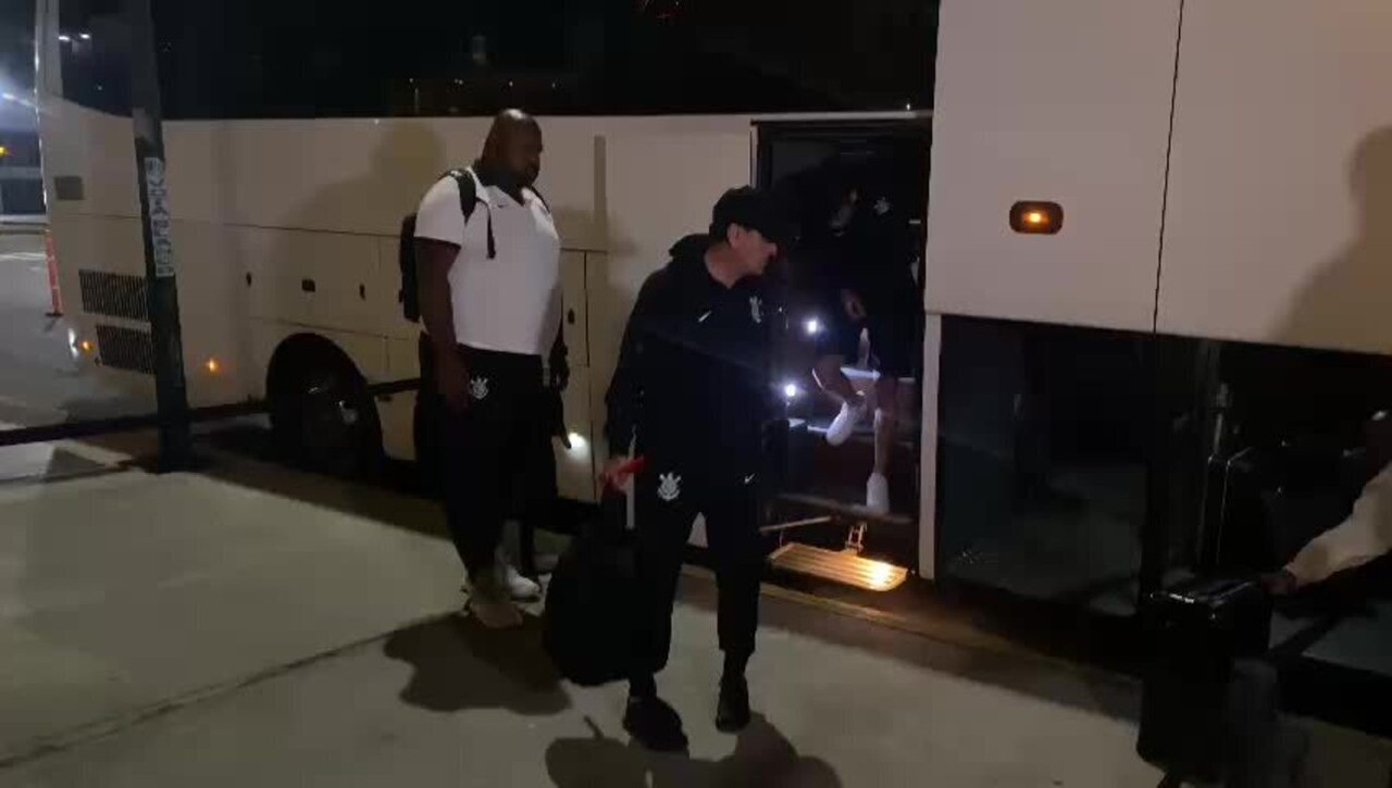 CORTADO? De última hora; Corinthians chega na Venezuela e Pedro Raul é cortado da viagem.