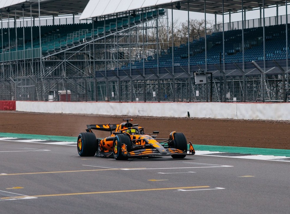 McLaren revela imagens do MCL39, carro da F1 2025 — Foto: Divulgação