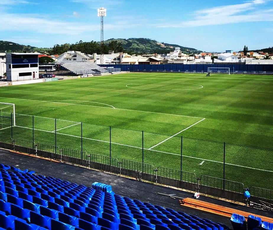 FUTEBOL FEMININO  Clube de Campo Tubarão