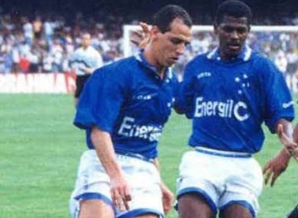 Célio Lúcio atuou no time celeste na década de 90 — Foto: Reprodução/Instagram