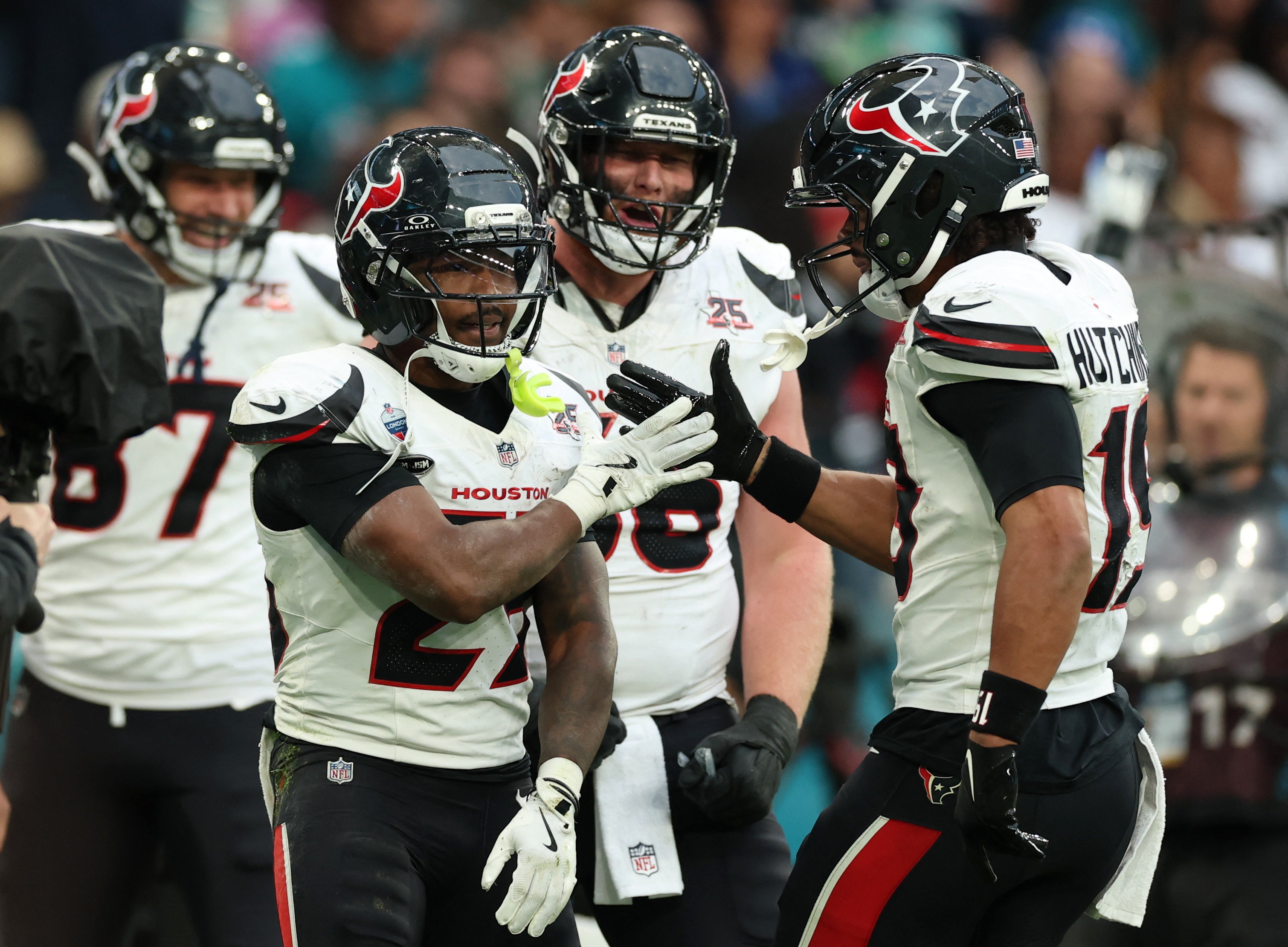 Texans vencem os Jaguars com field goal no último segundo e lesão bizarra de juiz da NFL