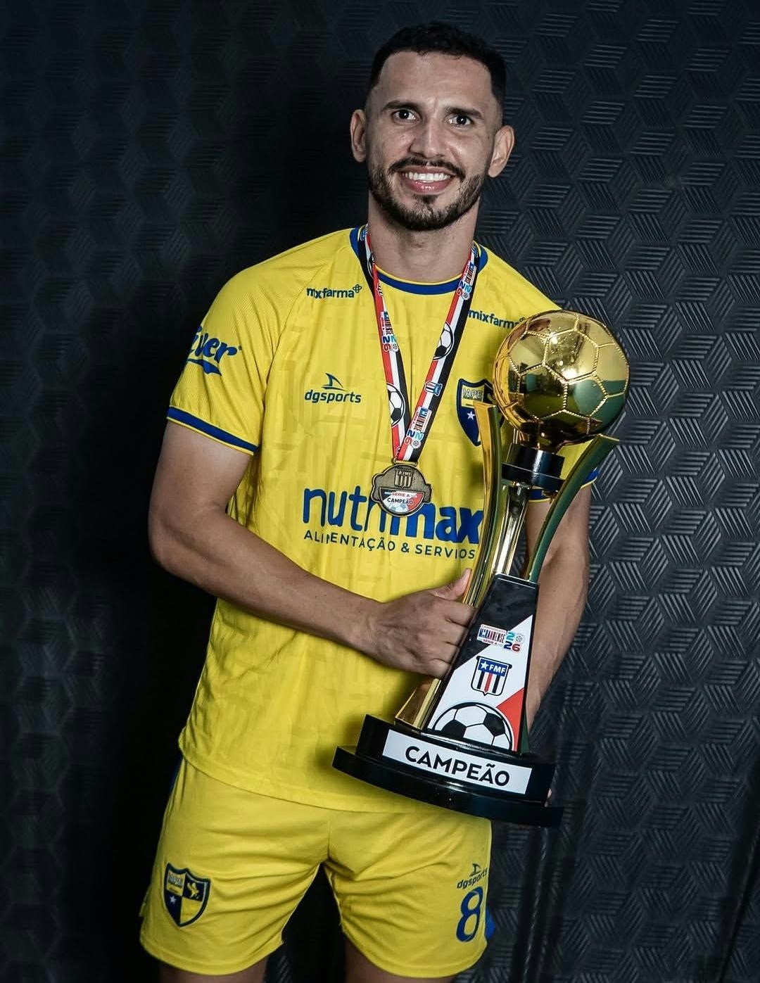 Sampaio acerta contratação de volante campeão maranhense pelo IAPE para 2027