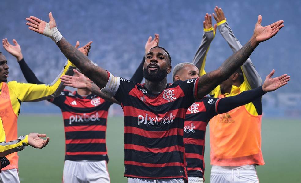 Gerson Flamengo comemora classificação contra o Corinthians semifinal Copa do Brasil 2024 — Foto: Ettore Chiereguini/AGIF