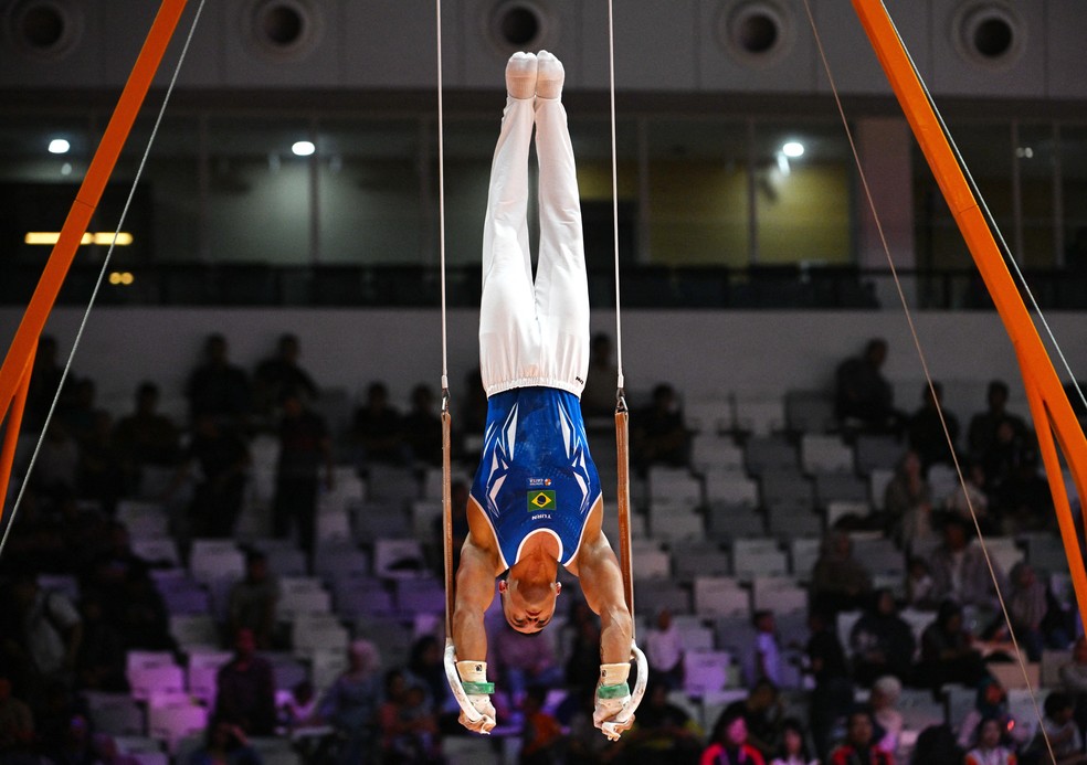 Caio Souza no Mundial de ginástica artística — Foto: REUTERS/Jennifer Lorenzini