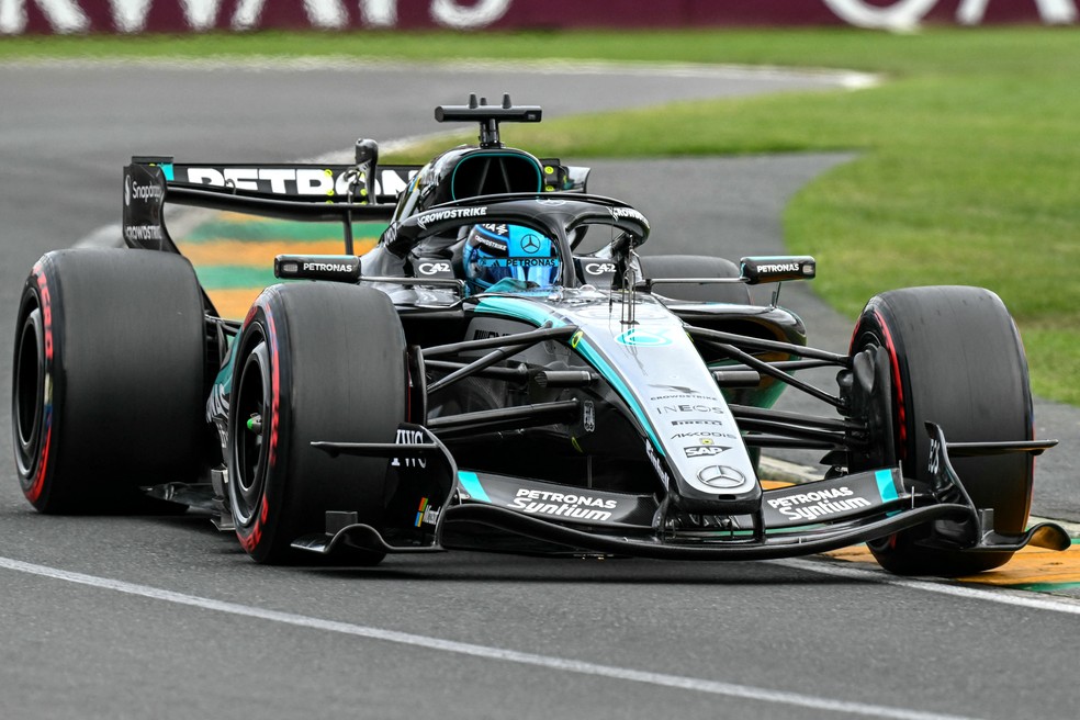 George Russell na classificação para o GP da Austrália — Foto: Paul Crock/AFP