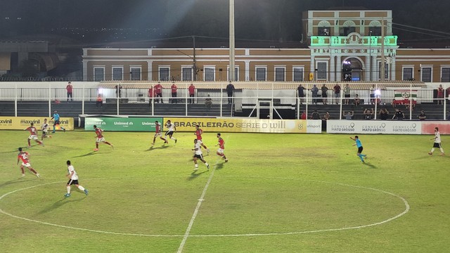 Mixto vence a Portuguesa-SP por 1 a 0