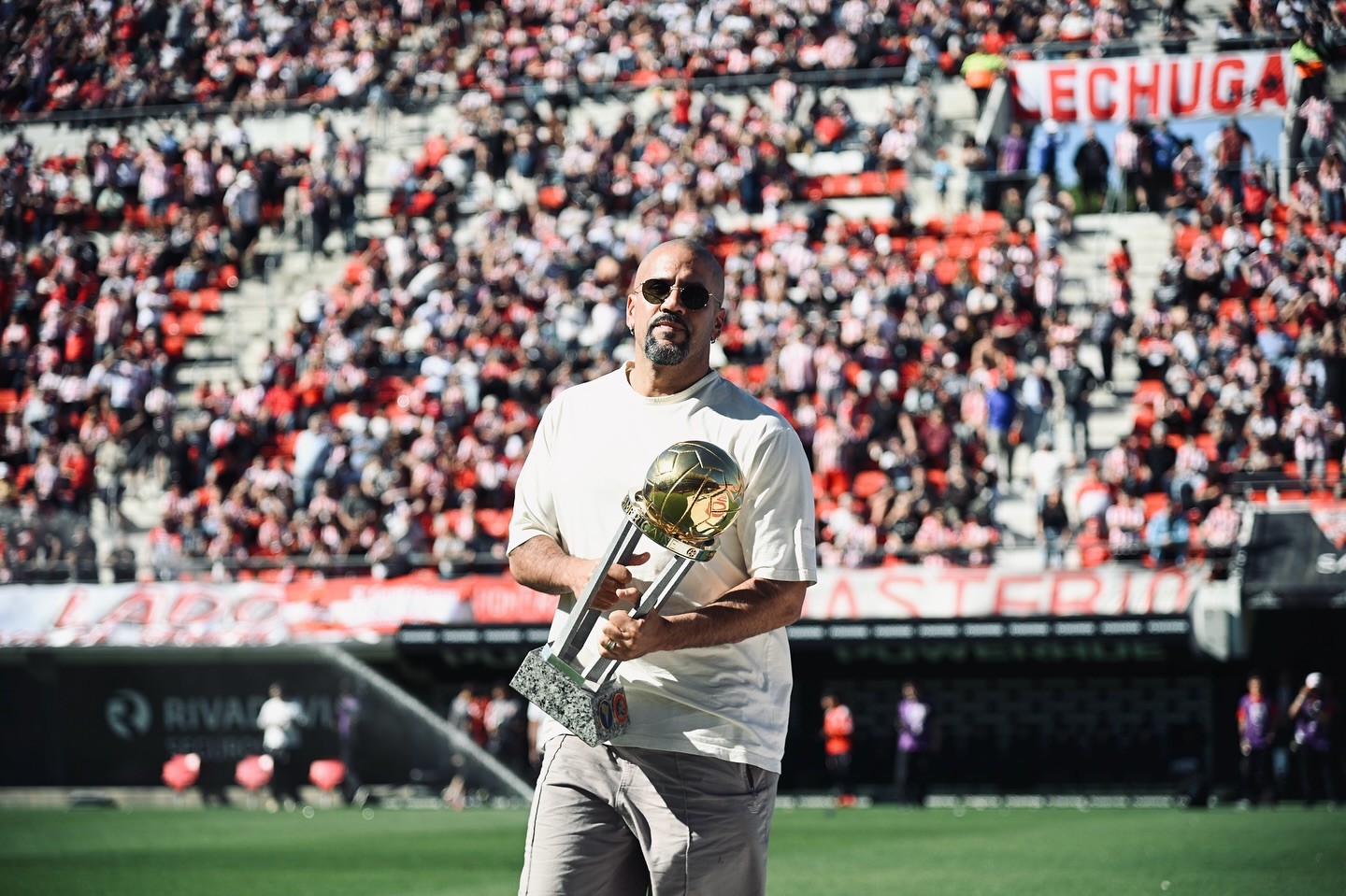 "Futebol argentino esgotado": o que mudou no rival do Corinthians com Verón presidente