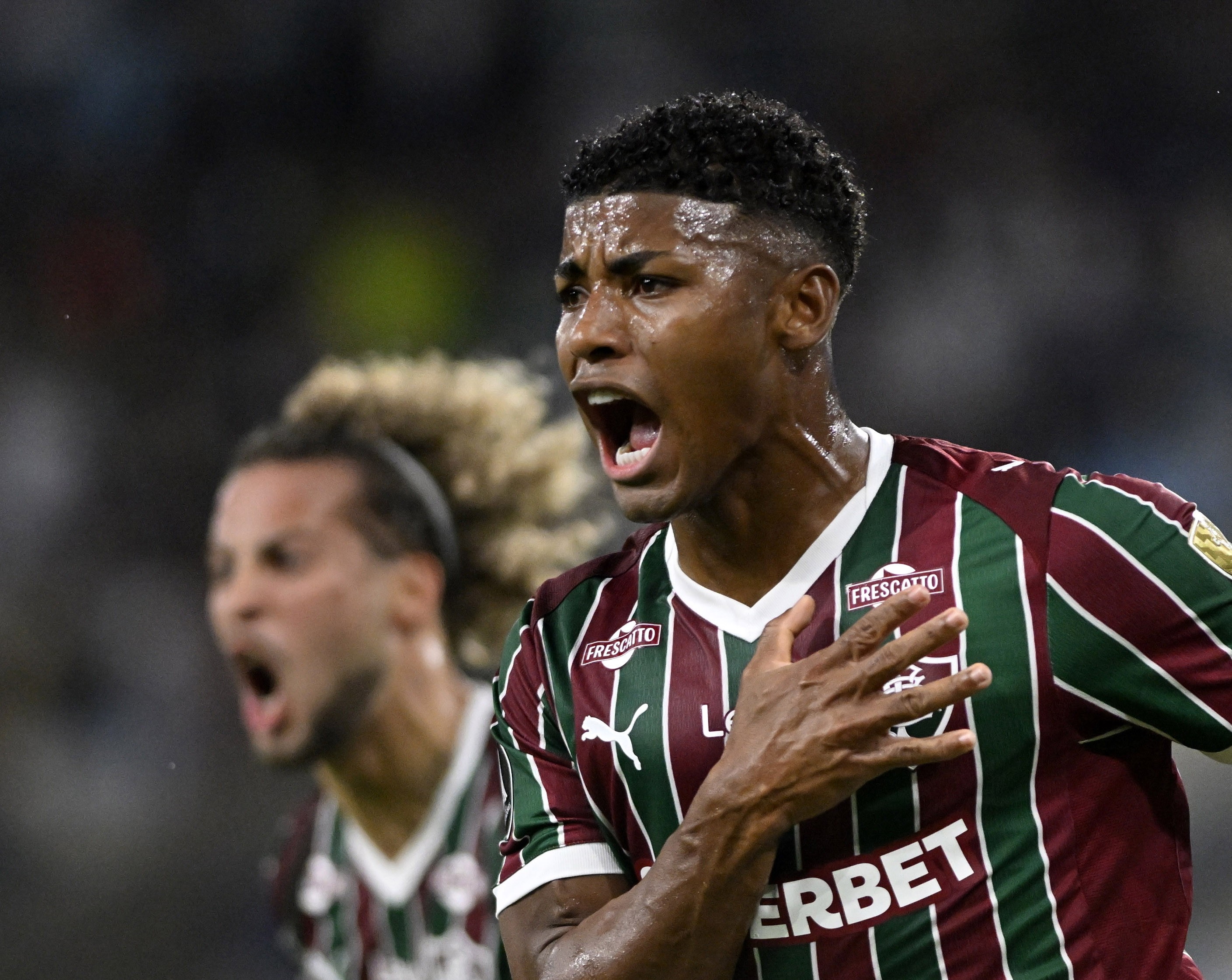 Zenit mira Hércules, do Fluminense, após negativa por Danilo