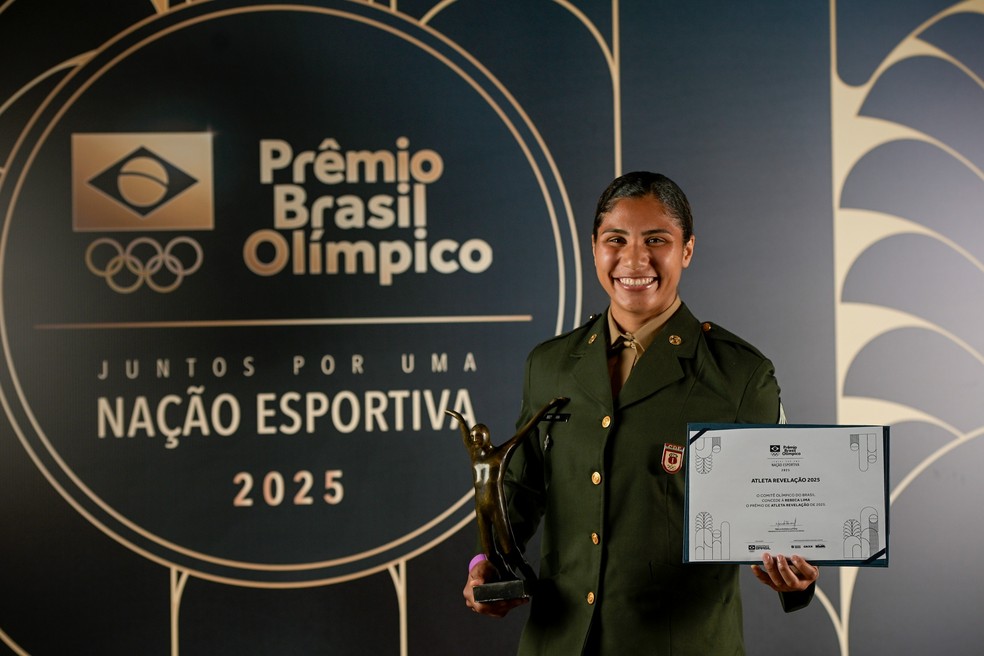 Rebeca Lima foi eleita como Revelação do Boxe — Foto: Alexandre Loureiro/COB
