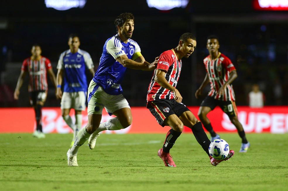 São Paulo x Cruzeiro no Campeonato Brasileiro — Foto: Marcos Ribolli