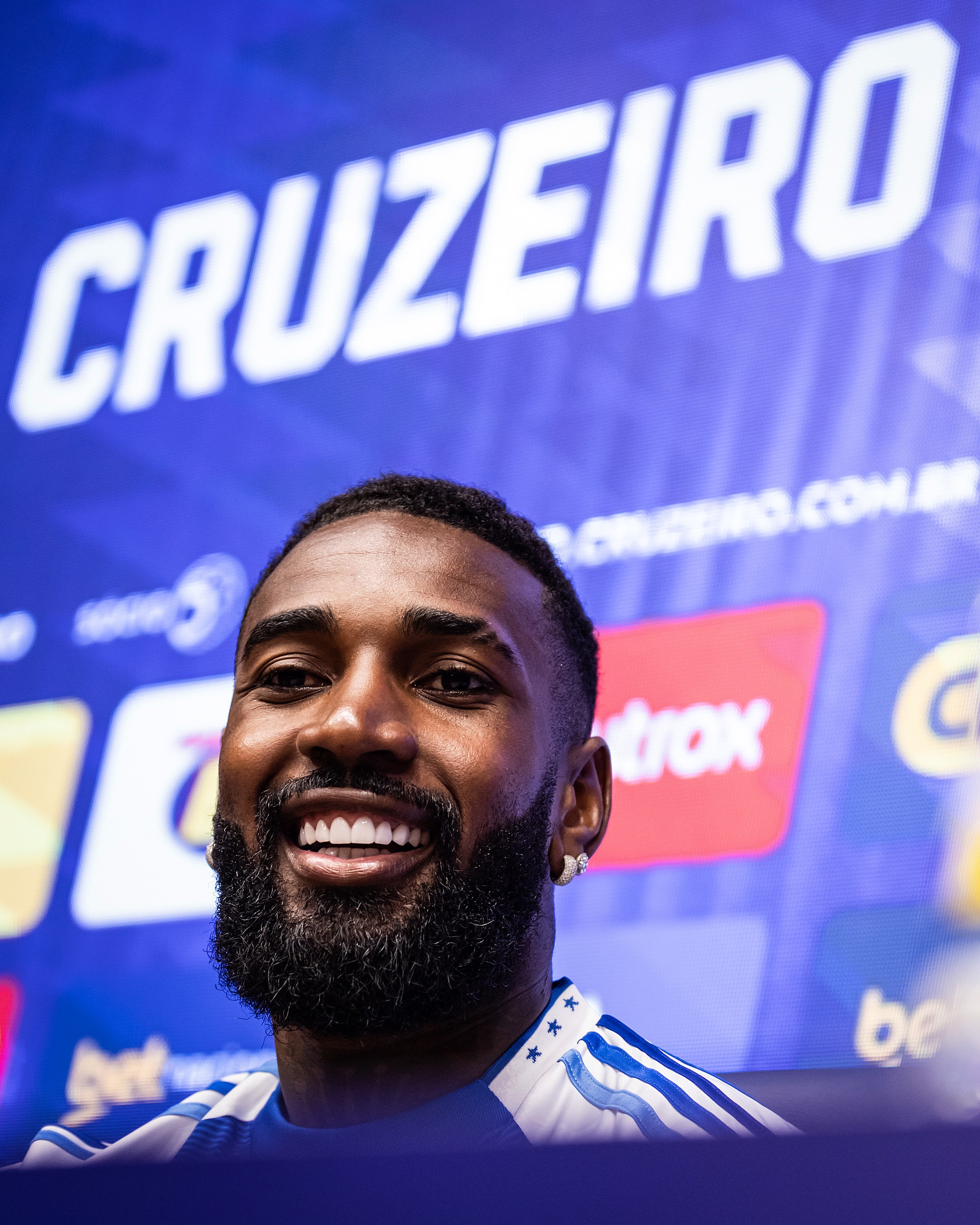 Gerson explica trajetória marcante entre clubes da Europa ao Cruzeiro