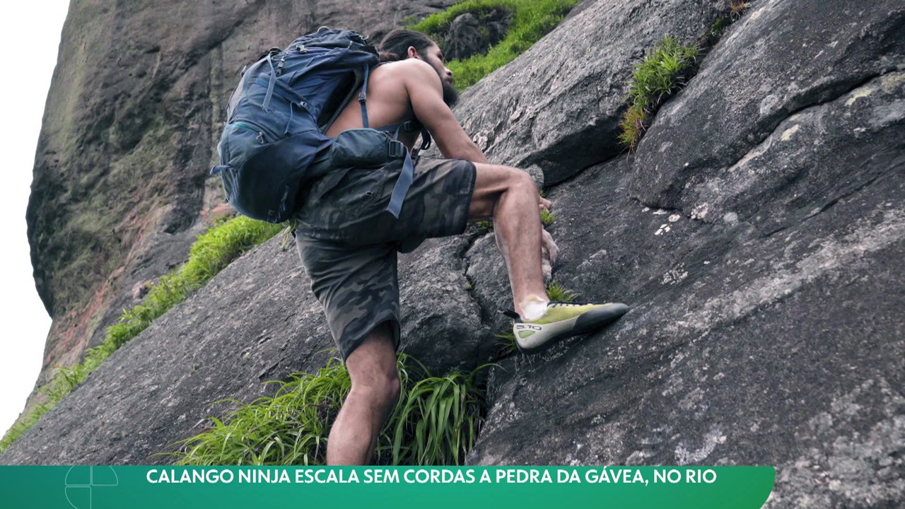 Calango Ninja escala sem cordas a Pedra da G&aacute;vea, no Rio