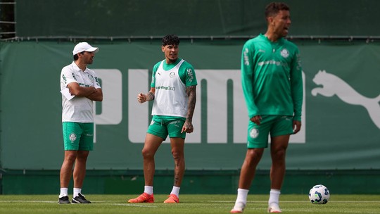 Escalação do Palmeiras: Abel comanda último treino antes do Choque-Rei e terá reforço - Verdão realizou atividade na manhã deste sábado, na Academia de Futebol