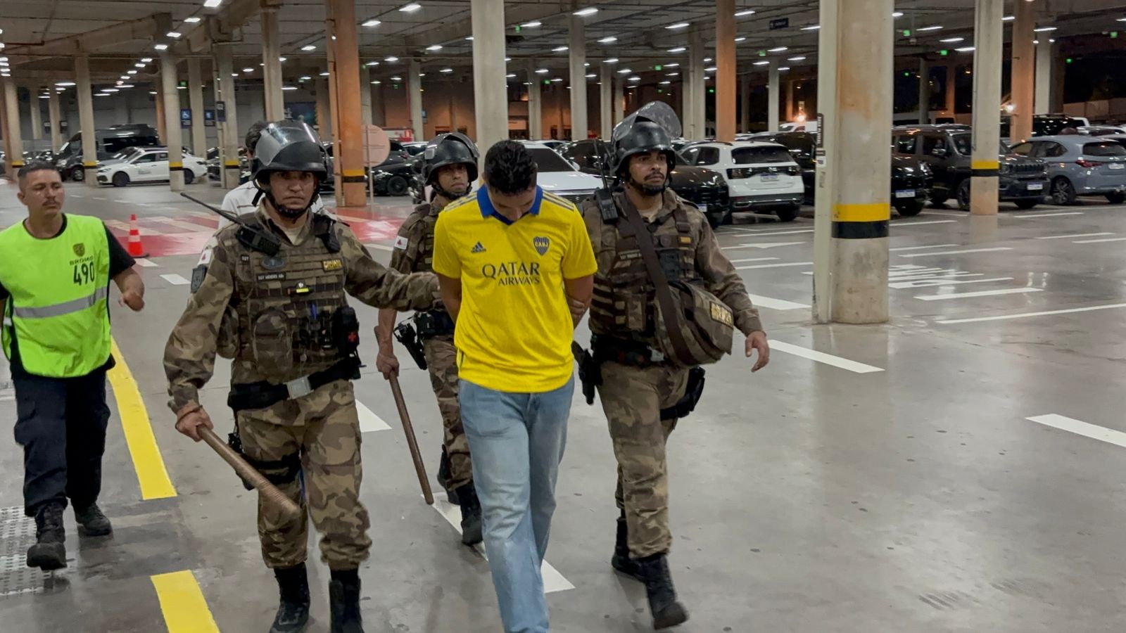 Torcedor do Boca Juniors é preso em flagrante por racismo em jogo contra o Cruzeiro