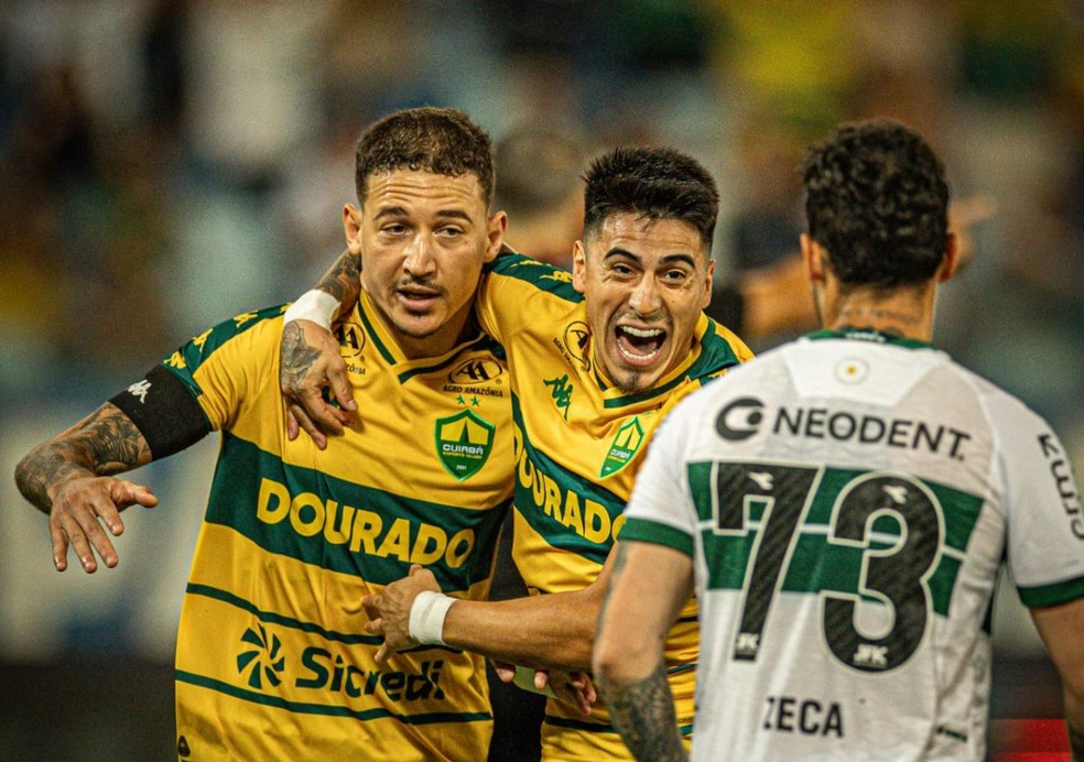 Safira marcou o gol da vitória do Cuiabá contra o Coritiba — Foto: AssCom Dourado