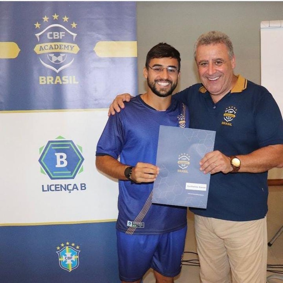 Jogador postou nas redes sociais o certificado de conclus&atilde;o do curso na CBF &mdash; Foto: Arquivo Pessoal