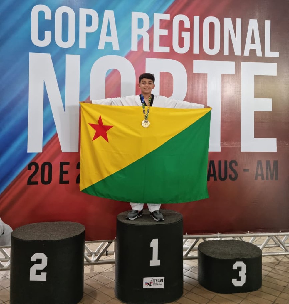 Bryan Azevedo foi campeão cadete na Copa Regional Norte de Taekwondo de 2023 — Foto: Arquivo Pessoal