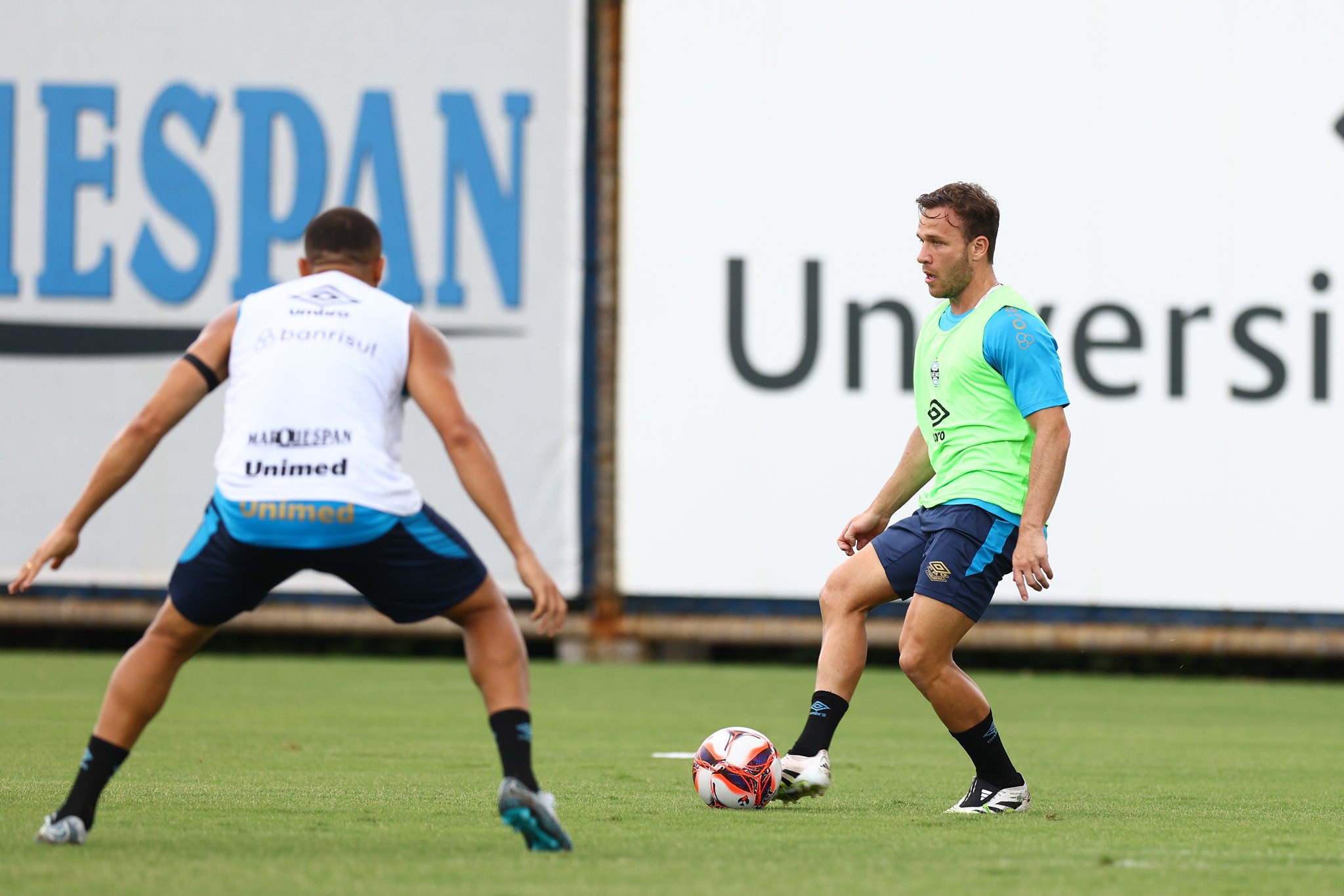 Grêmio não terá Arthur e Balbuena em jogo contra São José-RS.