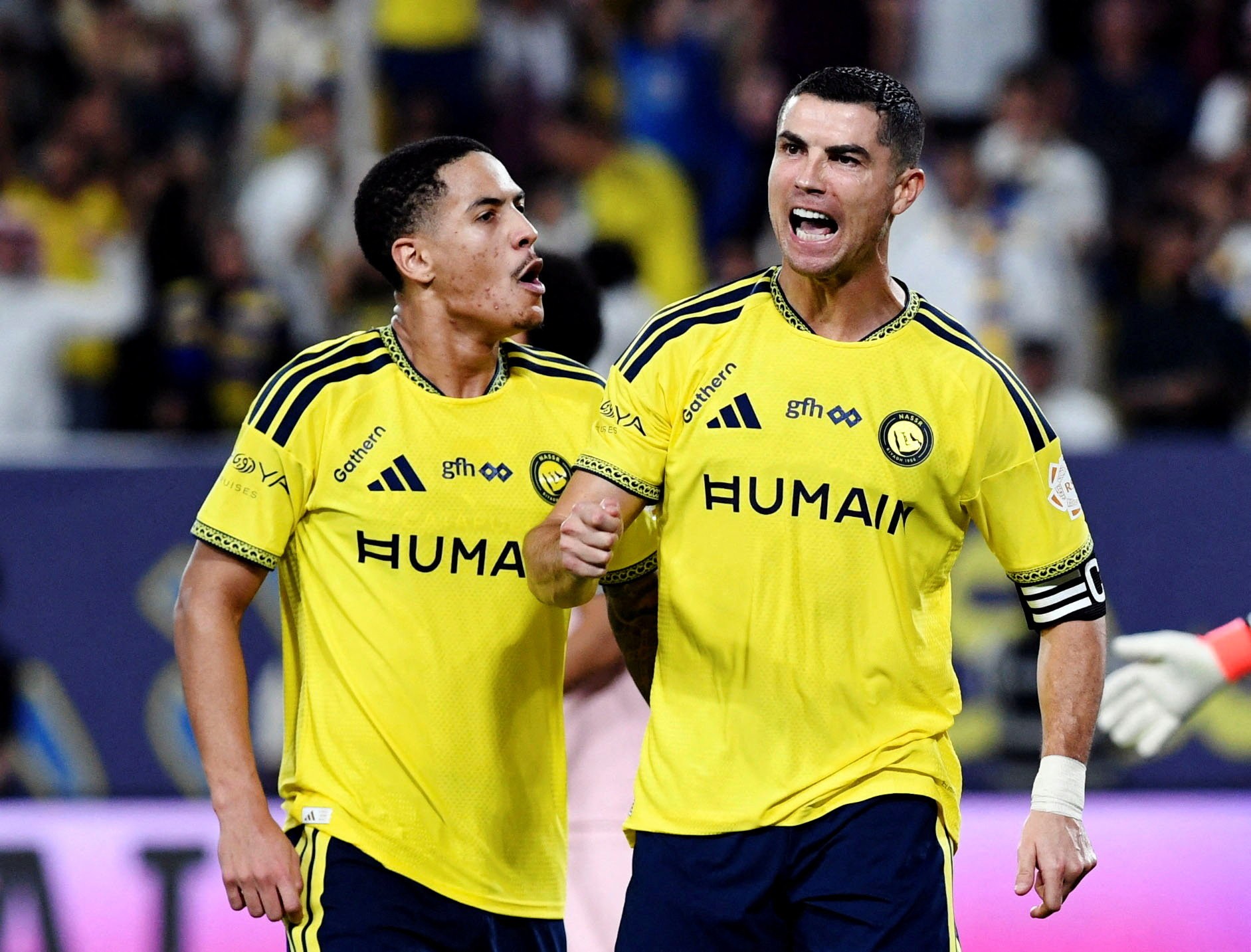 Entenda: Cristiano Ronaldo faz hat-trick em vitória do Al-Nassr e chega a 985 gols em jogos oficiais