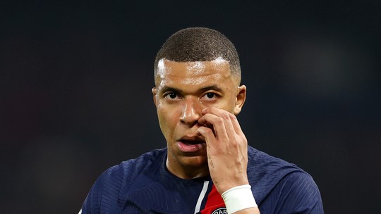 Mbappé diz: "Algumas coisas me deixaram triste no PSG"