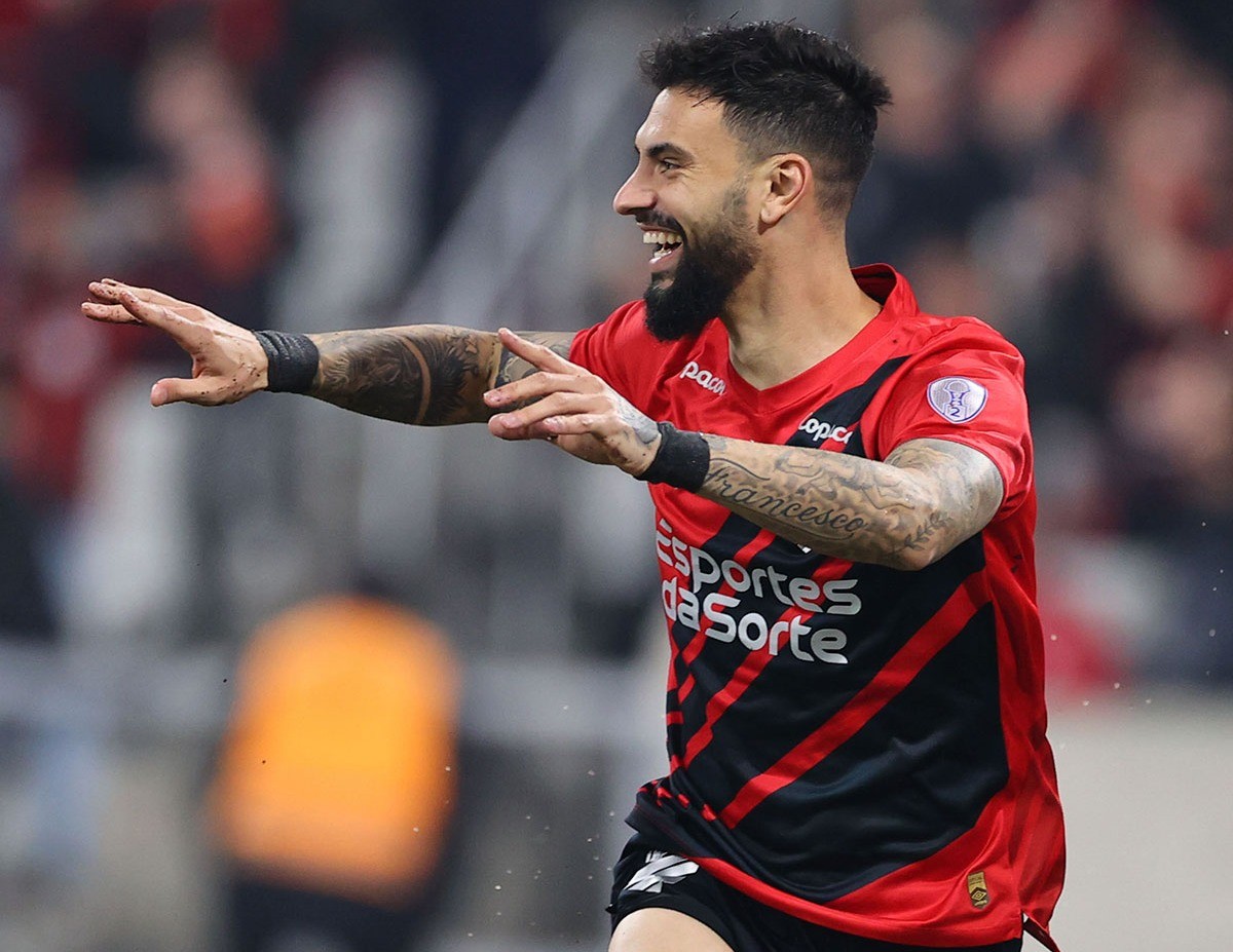 Fora da temporada Pedro do Flamengo finaliza ano com 30 gols veja