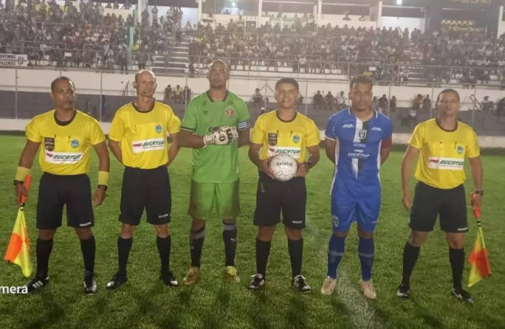 União Cacoalense x VEC — Foto: FFER