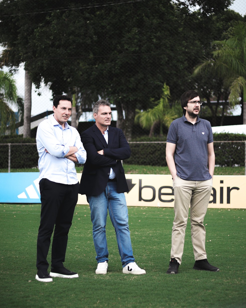 Pedro Junio, Bruno Spindel e Joaquim Pinto; Cruzeiro — Foto: Gustavo Martins/ Cruzeiro