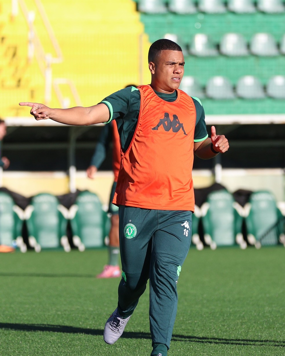 Bruno Matias, volante da Chapecoense — Foto: João Zatta/ACF